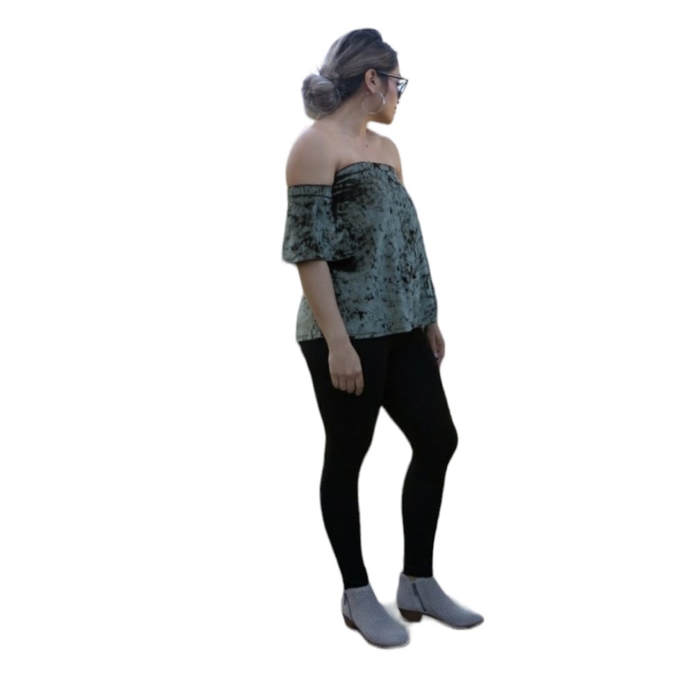 Potters Pot | Cold Shoulder Velvet Top